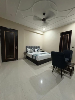 hotels for few hours in radiant blu hotels noida