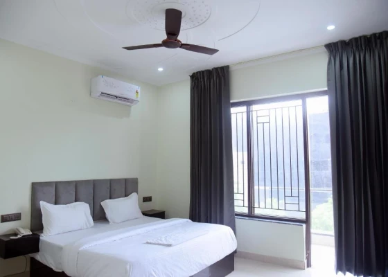 hotel with gym in sector 70, noida - radiant blu hotels