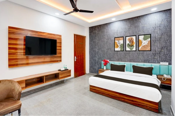 hourly stay hotels in radiant hotel and banquet noida
