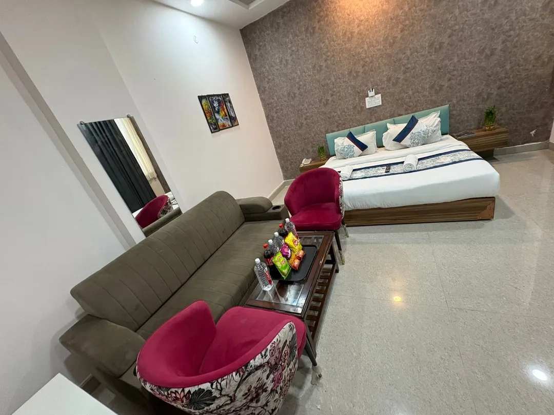 day use hotels in radiant hotel and banquet noida