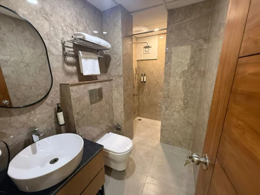 best luxury hotel in saltstayz noida sector 135 expressway noida