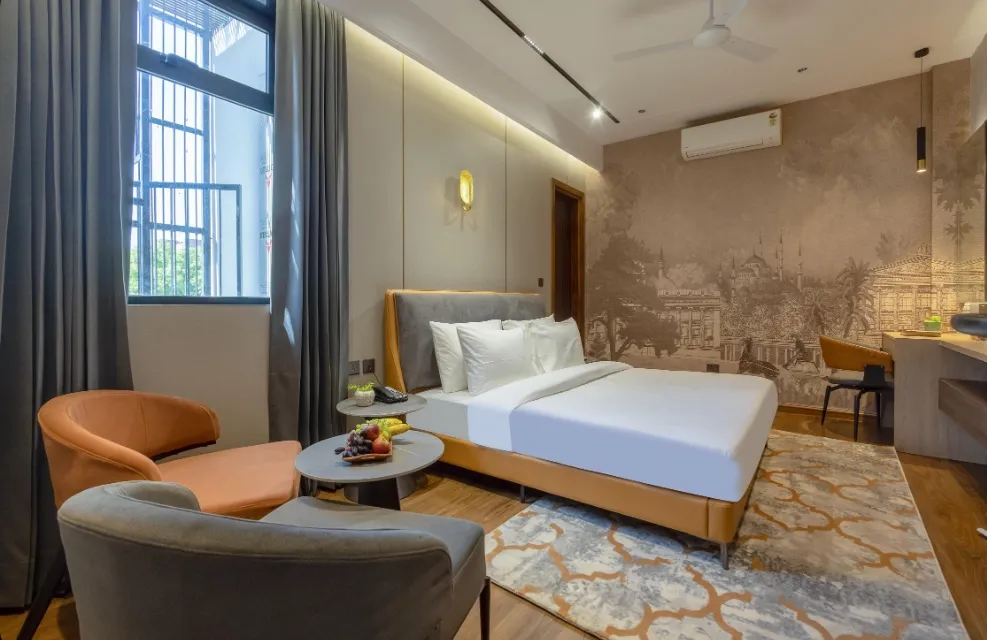 hourly stay hotels in saltstayz premier  noida near sector 18 metro station noida