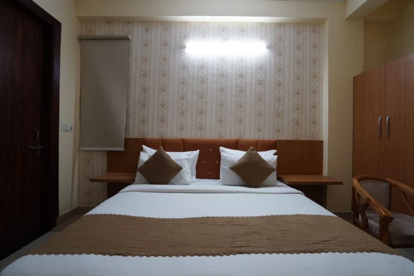 best hotel in snap stayz noida