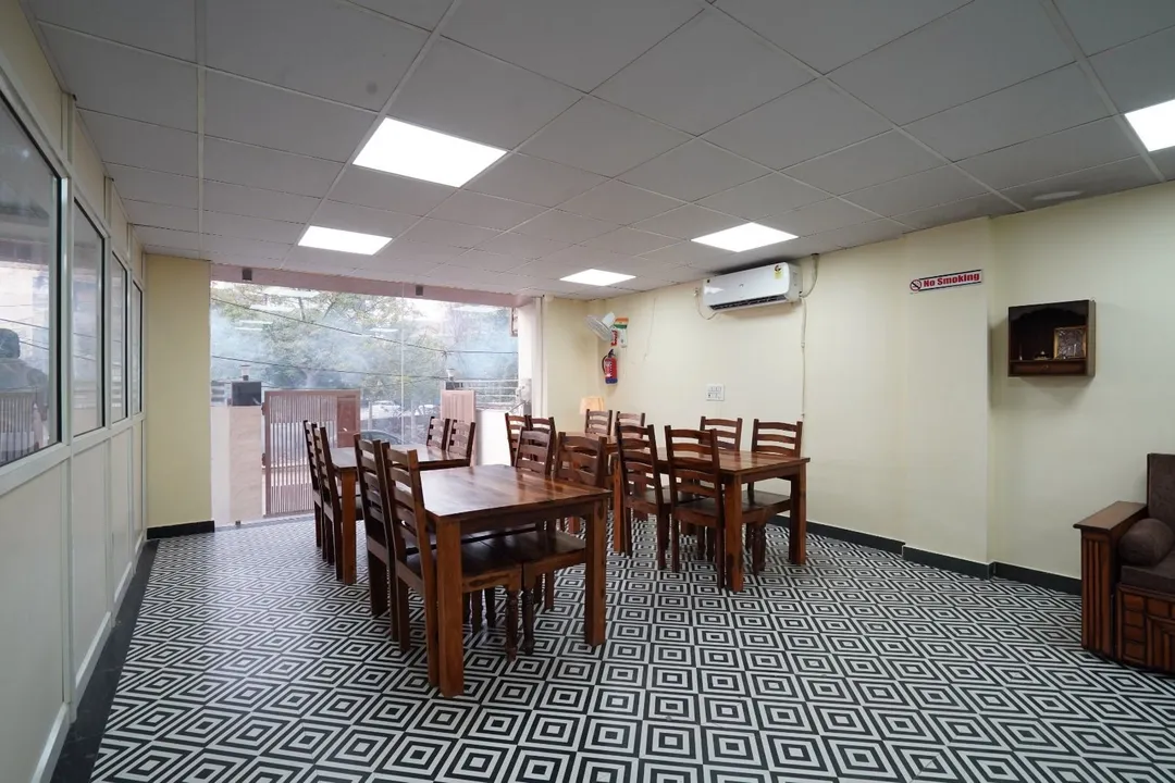 day time hotels in snap stayz noida