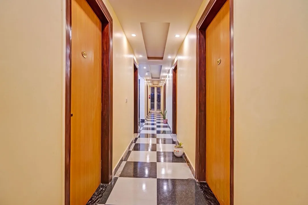 best hourly hotel in snap stayz noida