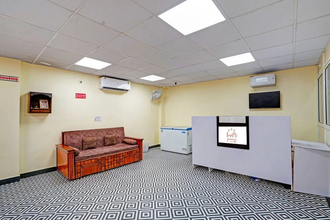 budget hotels in snapstayz hotel noida