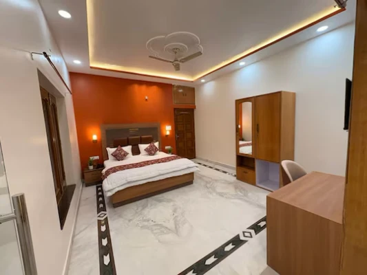 hotel with gym in sector 50, noida - tamarind leaf residency