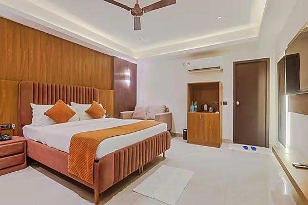 hotel with swimming pool in greater noida, noida - the hoften lotus court