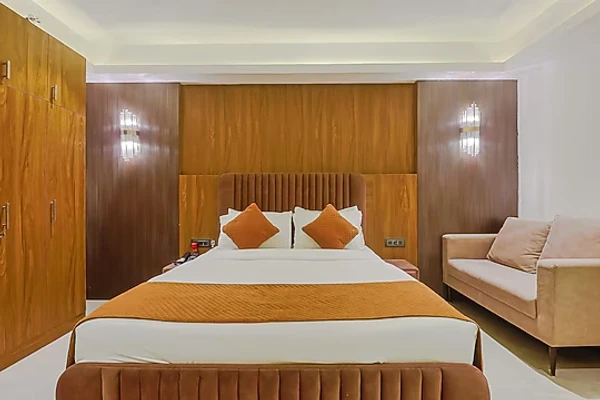 best day hotels in the hoften lotus court noida