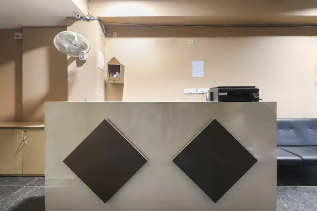 best hourly hotels in the royal plaza noida