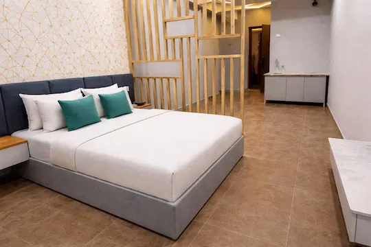best budget hotels in xenious smart suite, greater noida noida