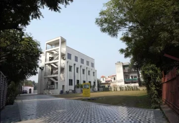 best hotel in yu turn hotel noida