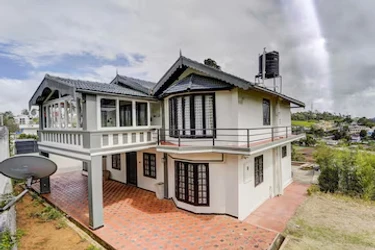 hotel with meeting room in kotagiri, ooty - alaya stays cleft 3-bhk with garden, picturesque verandah