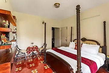 hotel with banquet hall in ooty lake, ooty - elivaas mihirka's nirvana 4 bhk villa with private pool