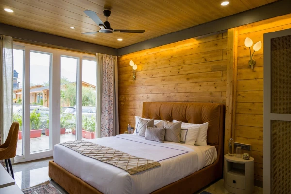 hotel near palampur railway station - elivaas esh birch 4 bhk villa palampur