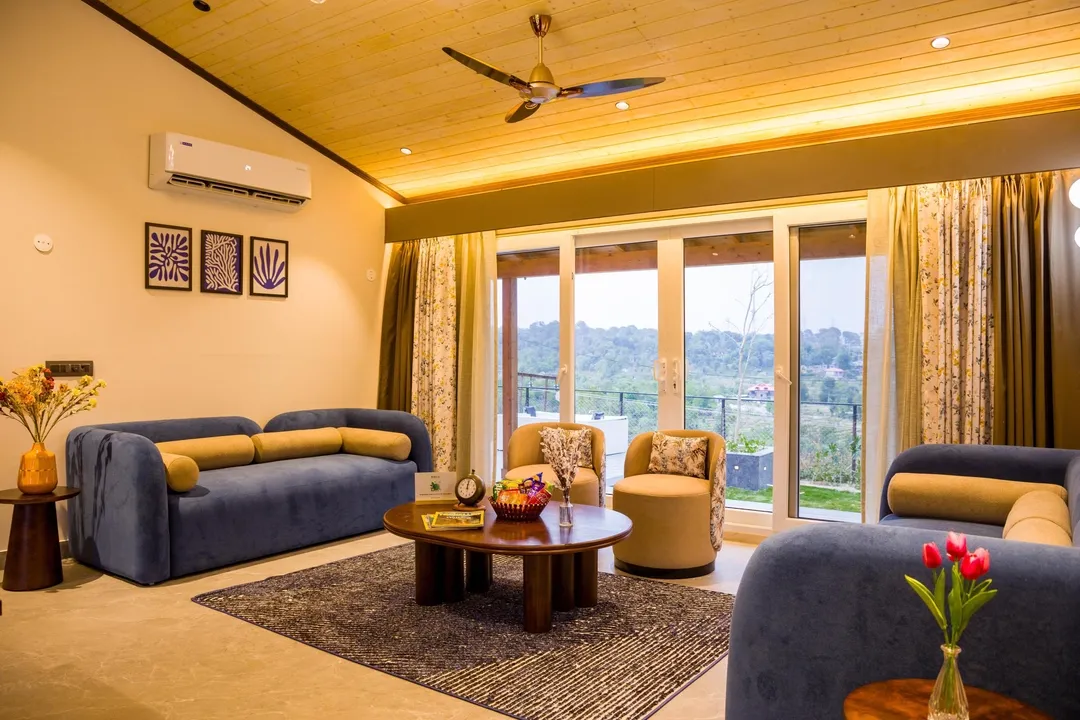 hotel with swimming pool in tehsil baijnath, palampur - esh cottage hazel hillview suites by elivaas