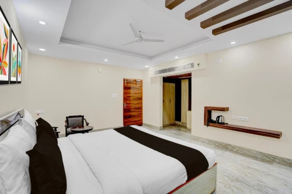 hotel near patna airport - hotel maple inn & banquet