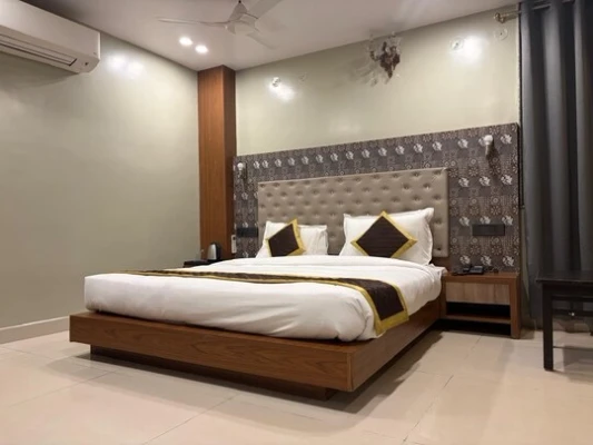 hourly hotel in hotel palash patna