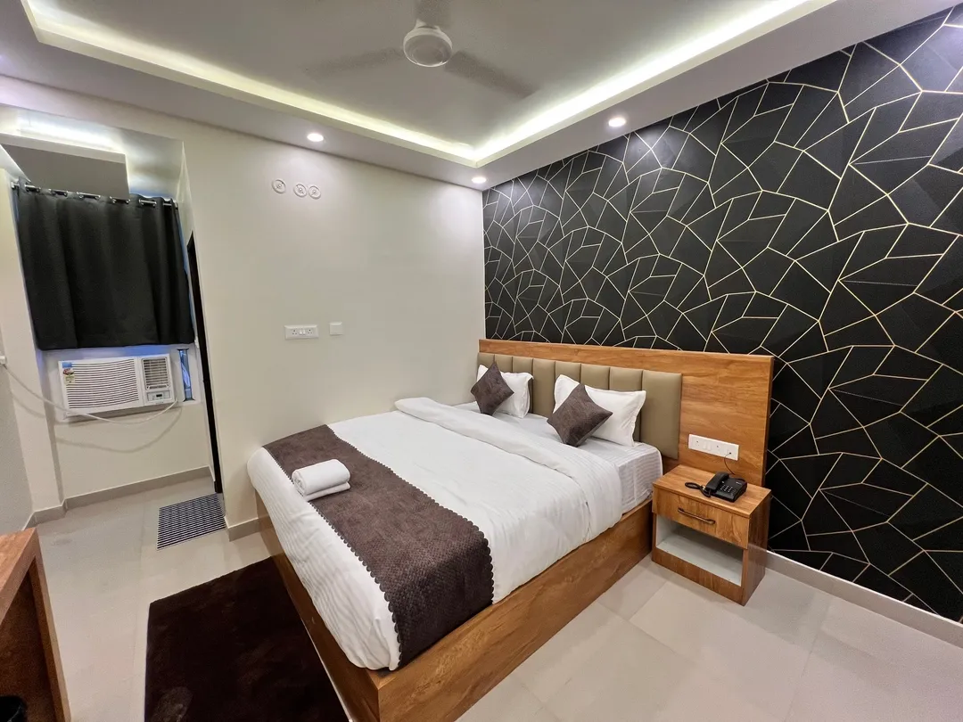 hotel near patna airport - hotel paradise premier