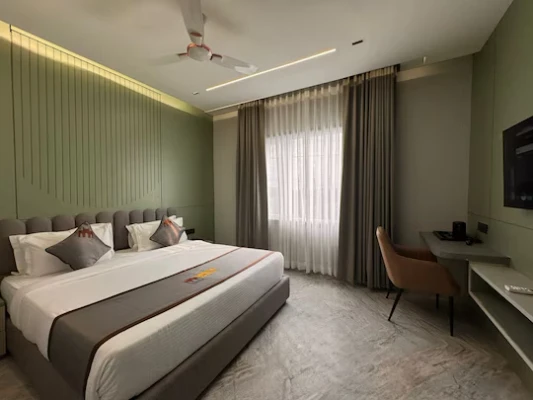 jacuzzi hotel in pithampur, pithampur - hotel mumbai house pithampur