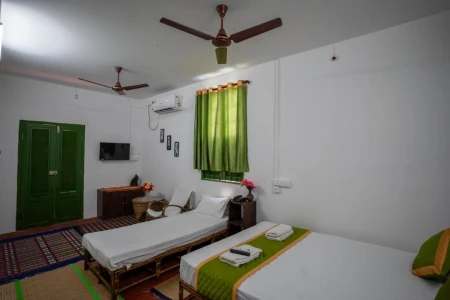 hotel room booking in white town, pondicherry - luigi villa