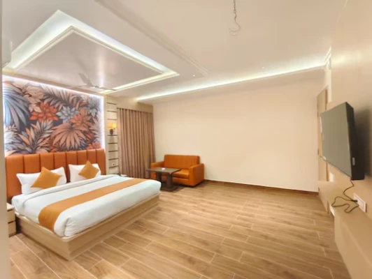 best couple hotels in hotel anand continental prayagraj