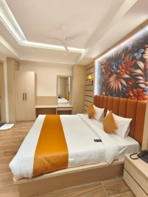 hotels for unmarried couples in hotel anand continental prayagraj