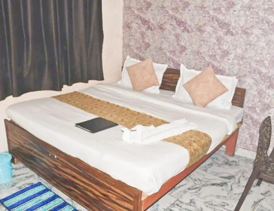 3 star hotel in chak raghunath, prayagraj - hotel krishna inn