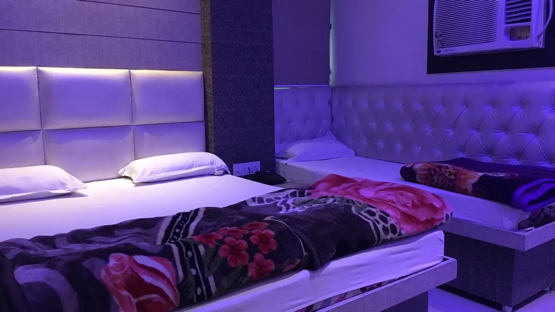 hotel with gym in chak raghunath, prayagraj - hotel krishna inn