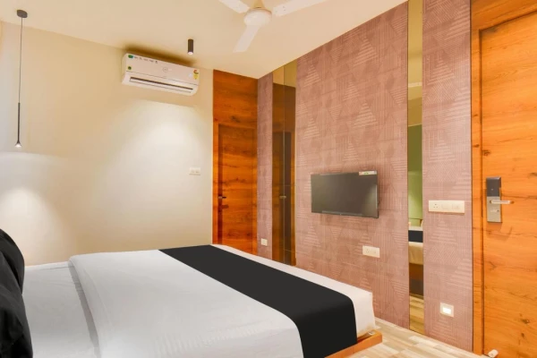 jacuzzi hotel in aundh, pune - abssolute homtel rooms & suites