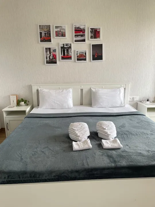 service apartment in viman nagar, pune for long term stay - aero 17