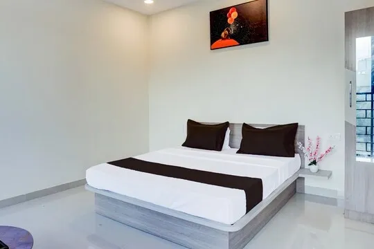 best 24 hours check in hotels in atithi executive pune