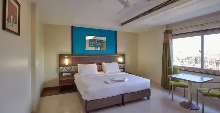 hinjewadi, pune hotel booking - bizz tamanna hotel