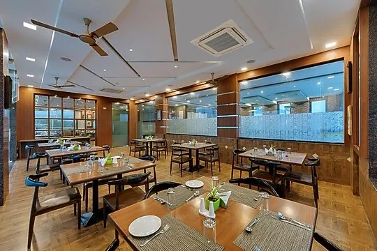 online room booking in chakan, pune - click hotel sagar plaza chakan