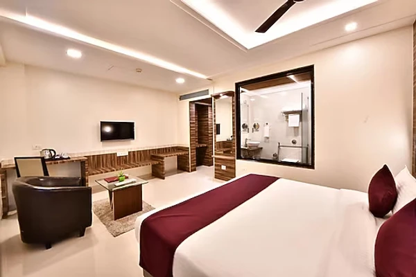 hotel with bar in chakan, pune - click hotel sagar plaza chakan