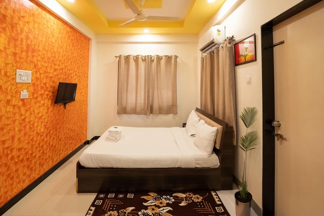 hotel near pune railway station - gap stays pune