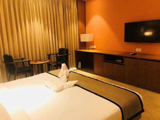 hotel with banquet hall in hinjewadi, pune - grand tamanna hotel