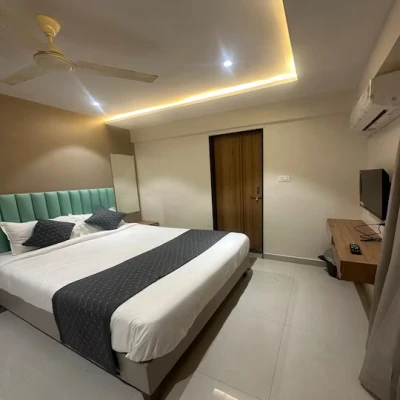 best hourly stay in hotel ajinkyatara executive ac lodging pune
