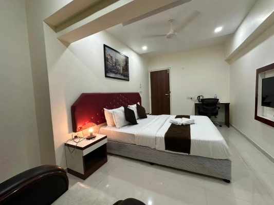 best luxury hotels in hotel chhaava executive pune