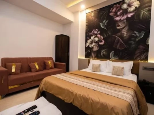 jacuzzi hotel in balewadi, pune - hotel d villa
