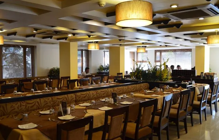 hotel room booking in shivaji nagar, pune - hotel deccan royale