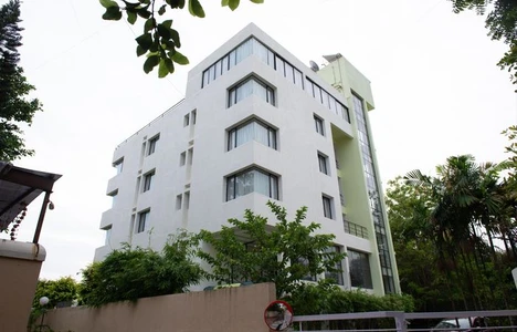 hotel with meeting room in baner, pune - hotel monarch montvert