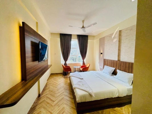 couple friendly hotels in hotel nirmalas executive pune