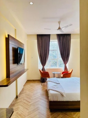 best couple hotels in hotel nirmalas executive pune