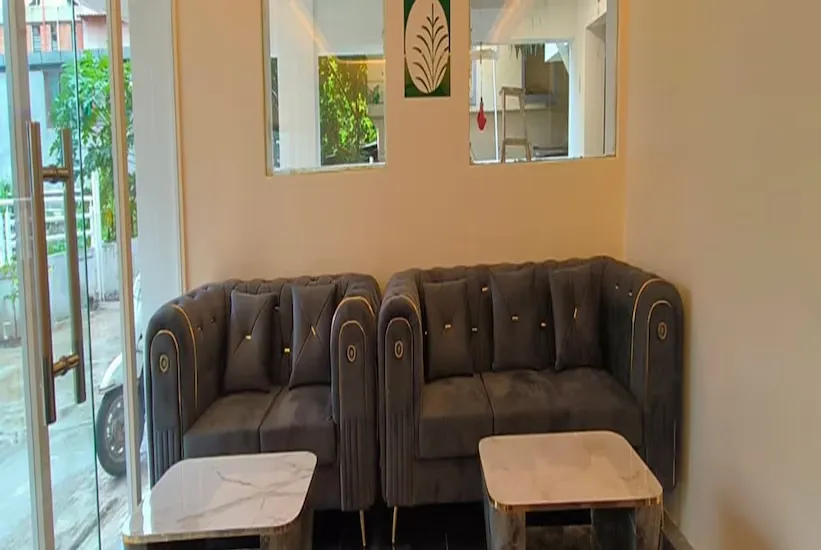 jacuzzi hotel in baner, pune - hotel palm suites