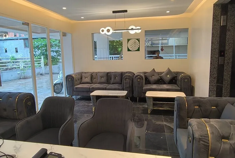 hotel near pune airport - hotel palm suites