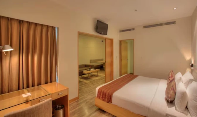 hotel room booking in viman nagar phoenix mall, pune - hotel parc estique
