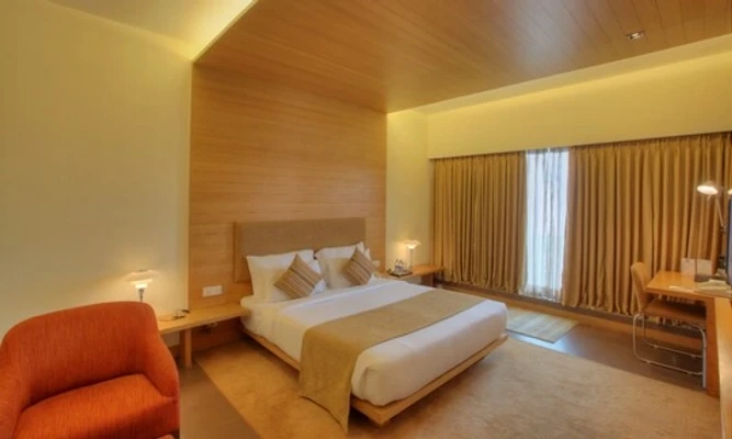 hotel with meeting room in viman nagar phoenix mall, pune - hotel parc estique