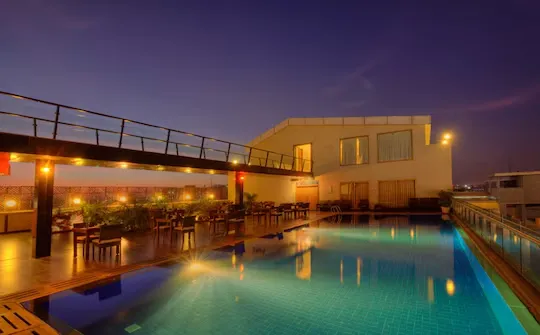 best luxury hotel in hotel parc estique pune
