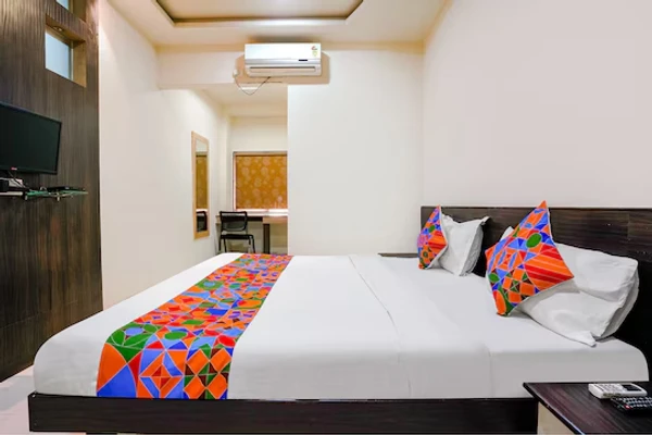day hotels in hotel regent pune